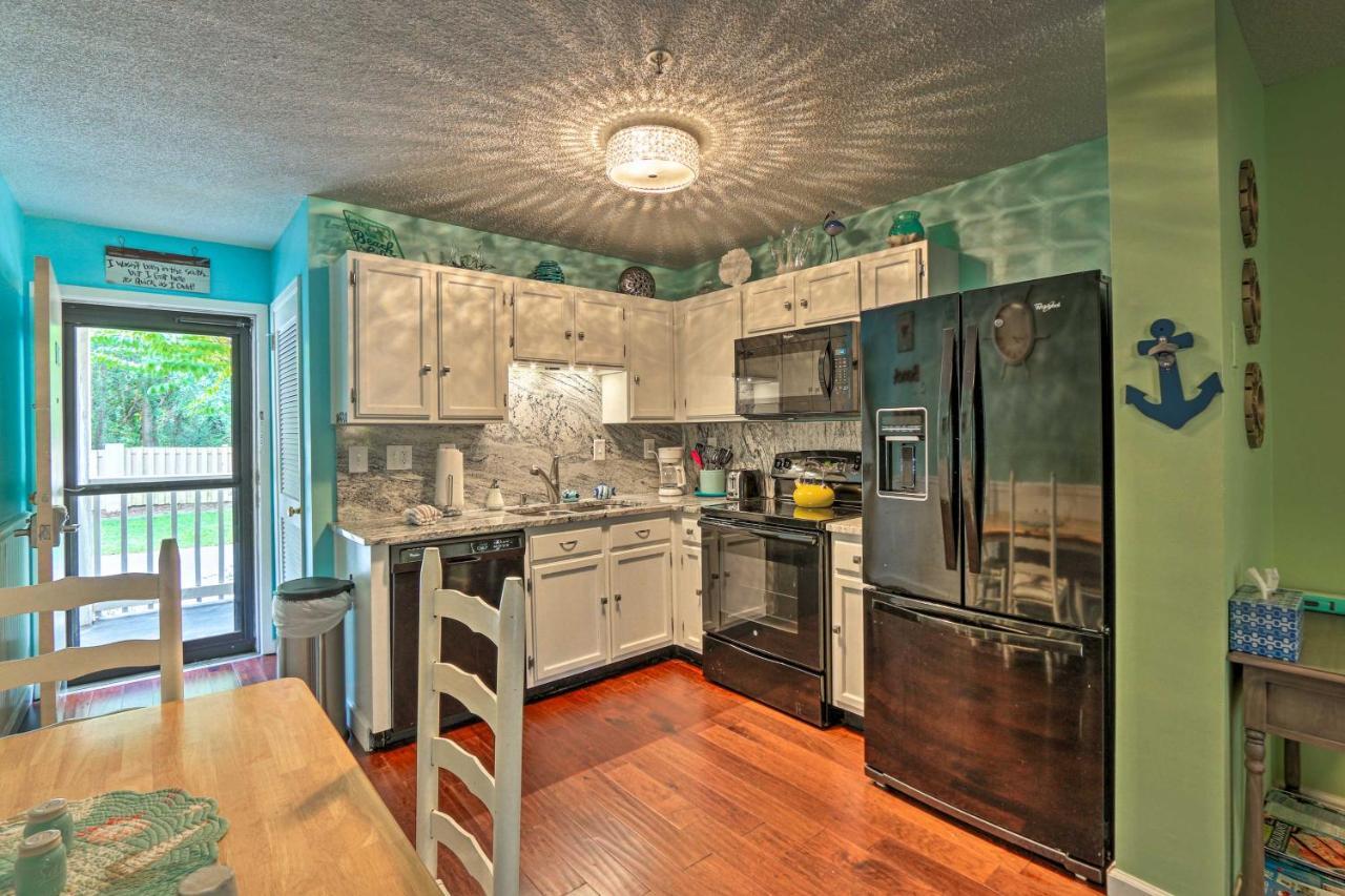 Colorful Hilton Head Condo With Beach And Pool Access! Гілтон-Гед-Айленд Екстер'єр фото