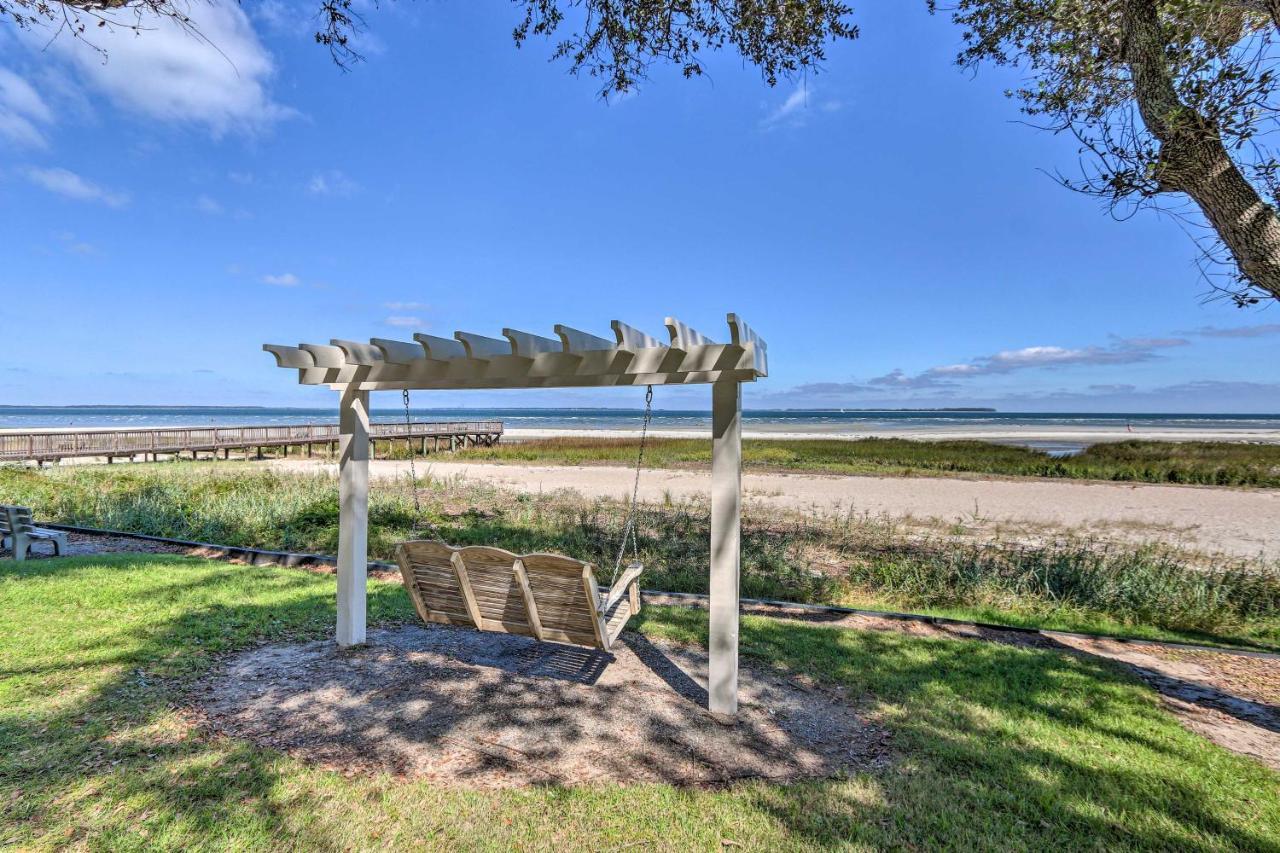 Colorful Hilton Head Condo With Beach And Pool Access! Гілтон-Гед-Айленд Екстер'єр фото